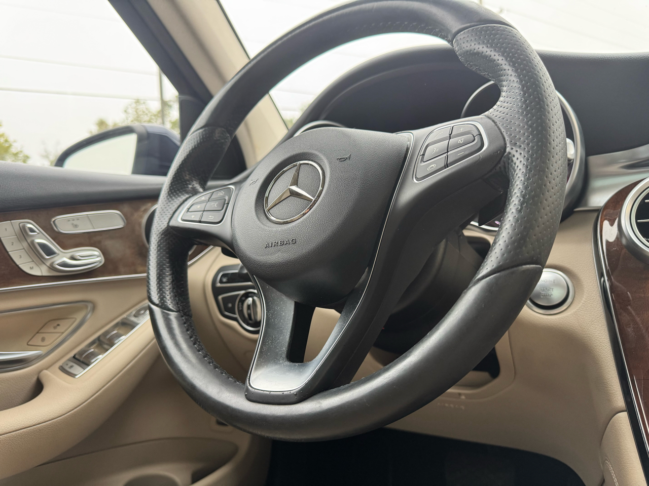 Mercedes-Benz GLC-Class GLC300 4MATIC 2016