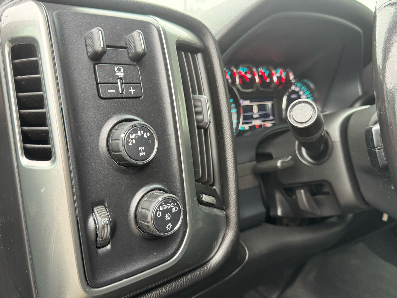 Chevrolet Silverado 1500 LT Crew Cab 4WD 2018