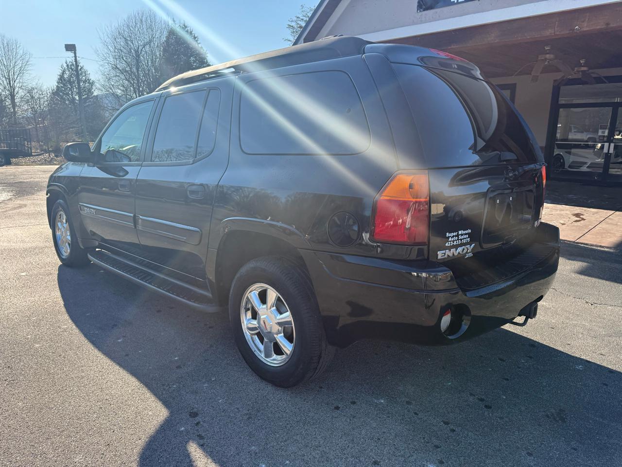 GMC Envoy XL SLE 4WD 2004