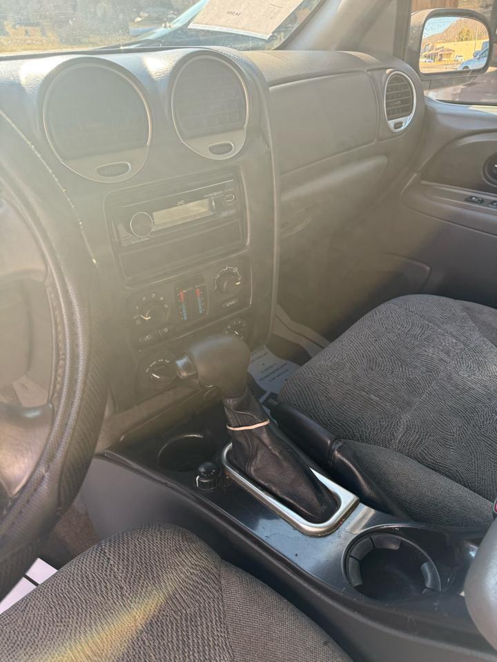 GMC Envoy XL SLE 4WD 2004