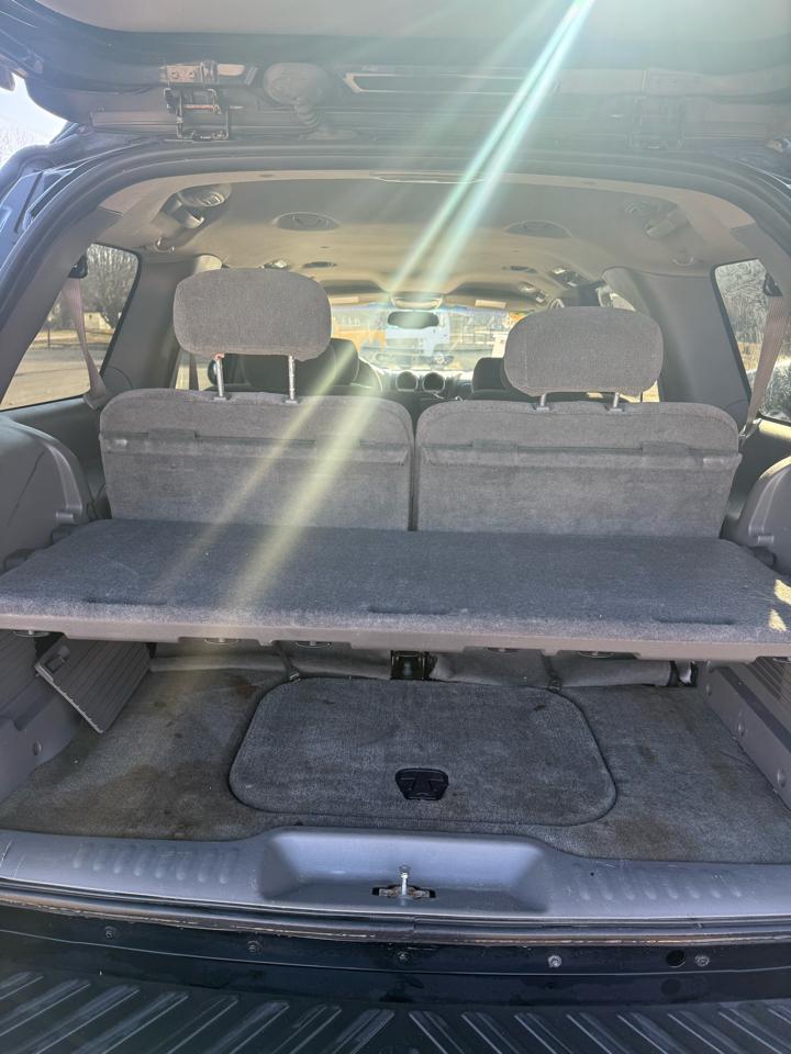 GMC Envoy XL SLE 4WD 2004