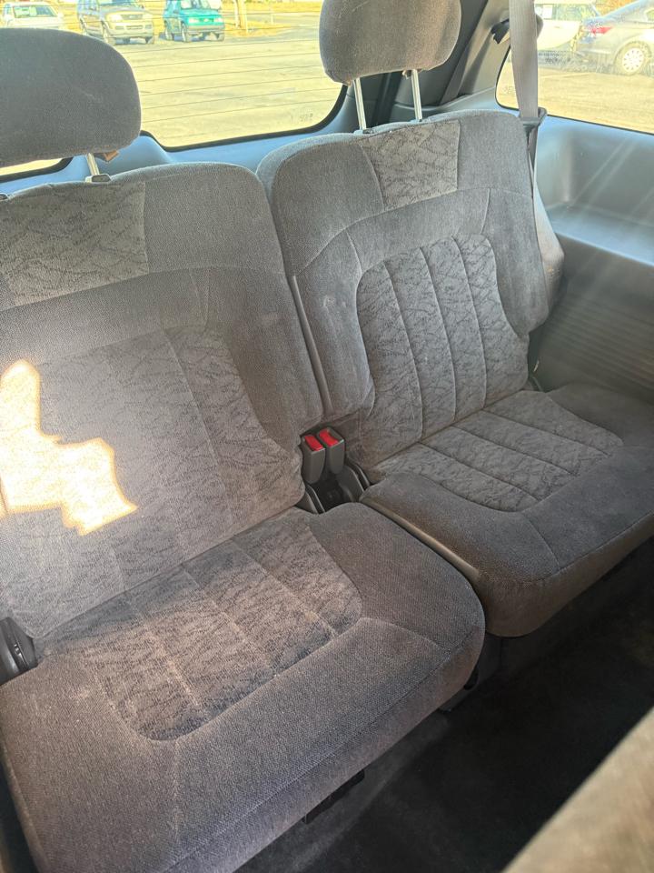 GMC Envoy XL SLE 4WD 2004