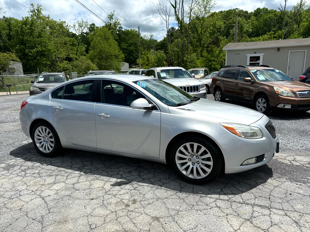 Buick Regal Base 2012