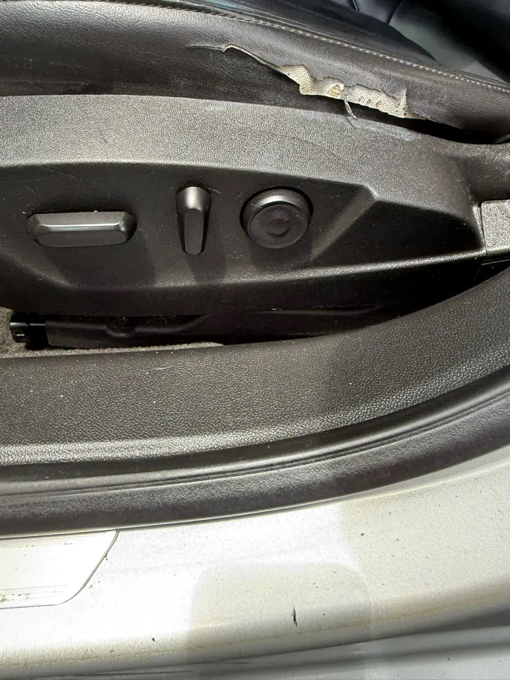 Buick Regal Base 2012