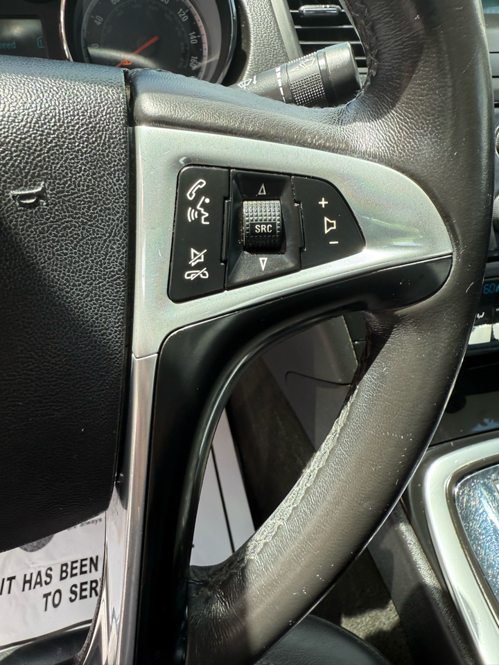 Buick Regal Base 2012