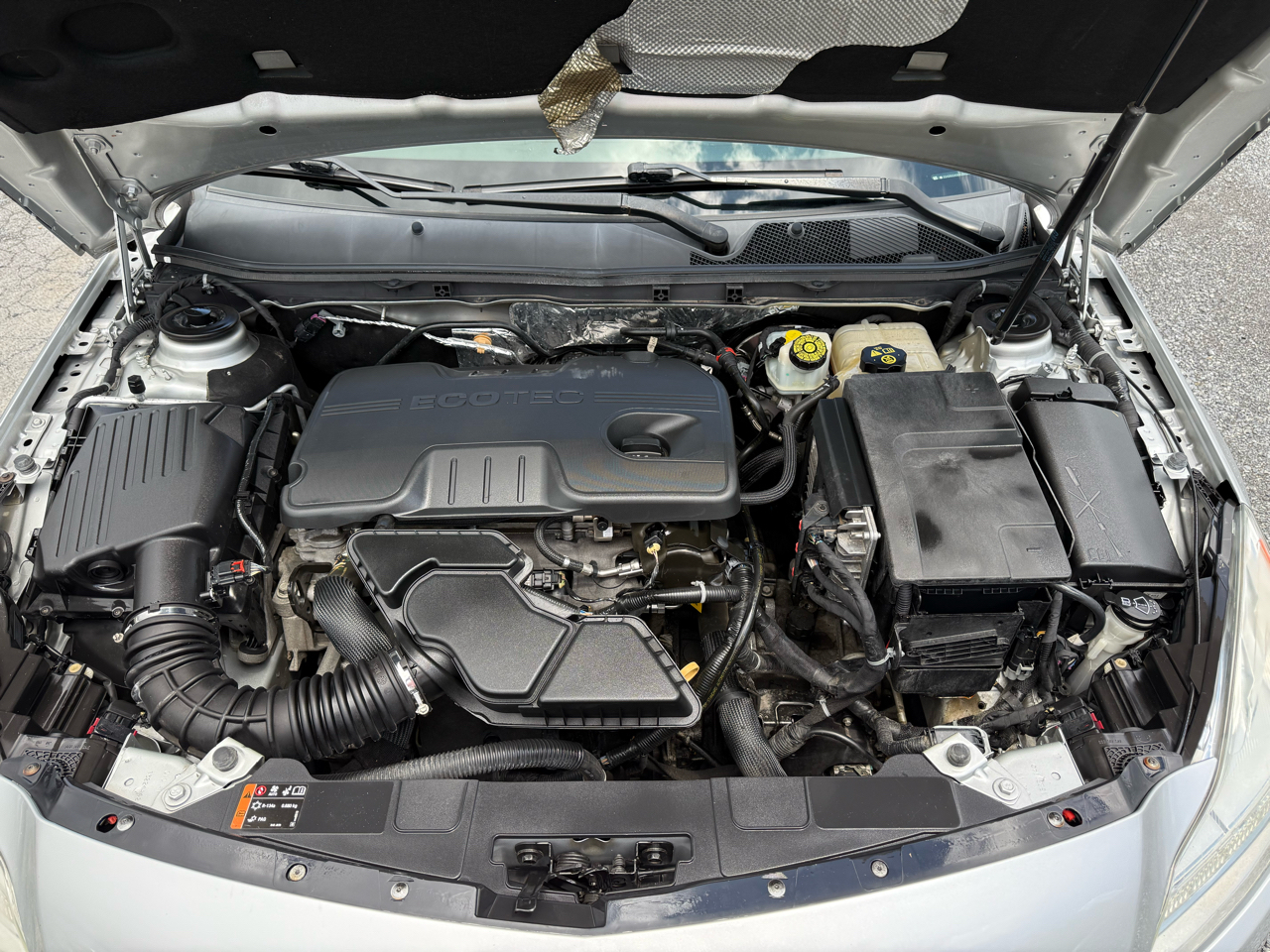 Buick Regal Base 2012