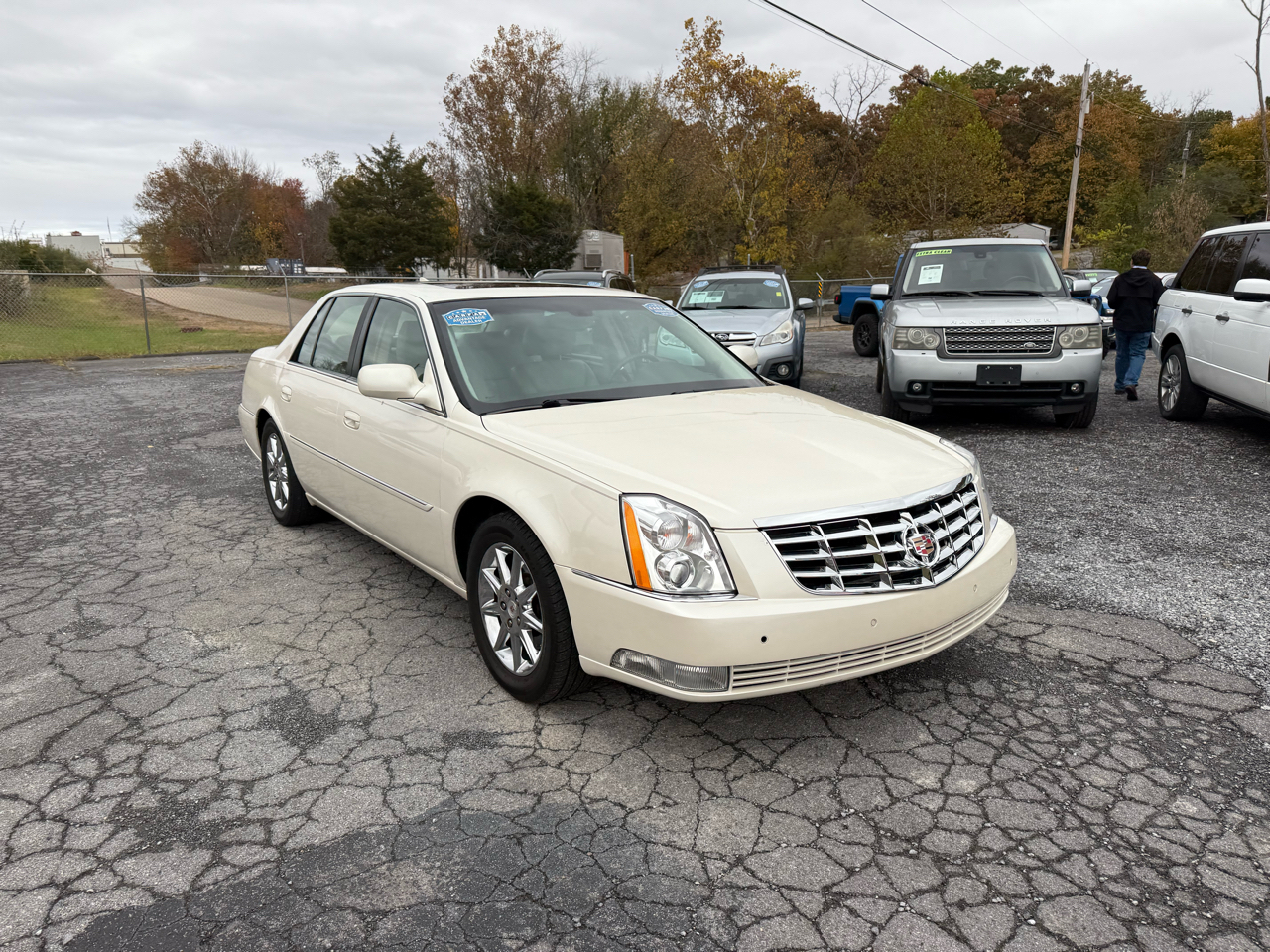 Cadillac DTS Luxury 2010