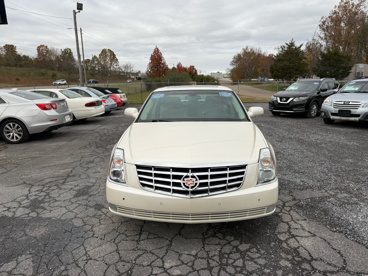 Cadillac DTS Luxury 2010