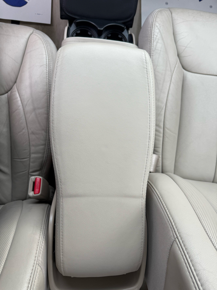 Cadillac DTS Luxury 2010