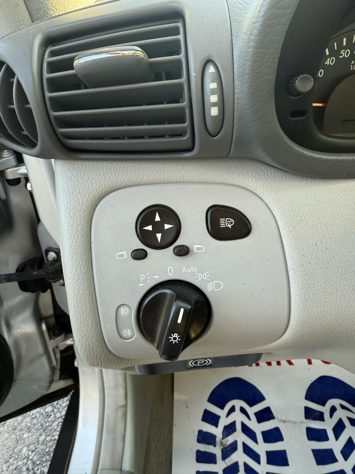 Mercedes-Benz C-Class C320 Sedan 2003