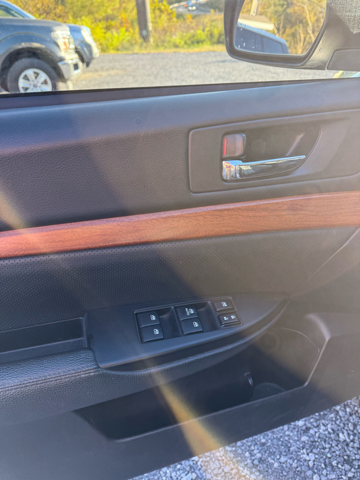 Subaru Outback 2.5i Limited 2014