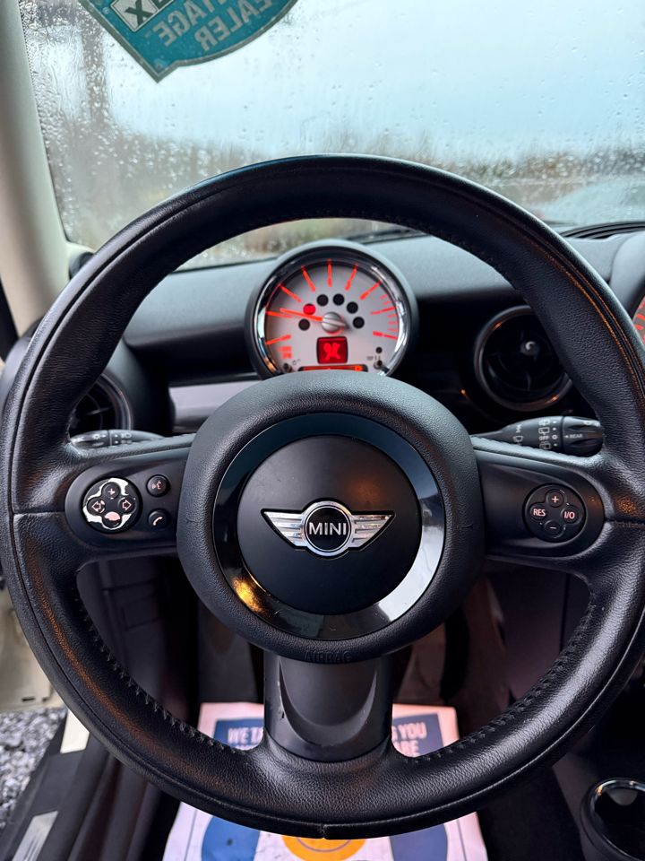 MINI Cooper Base 2011