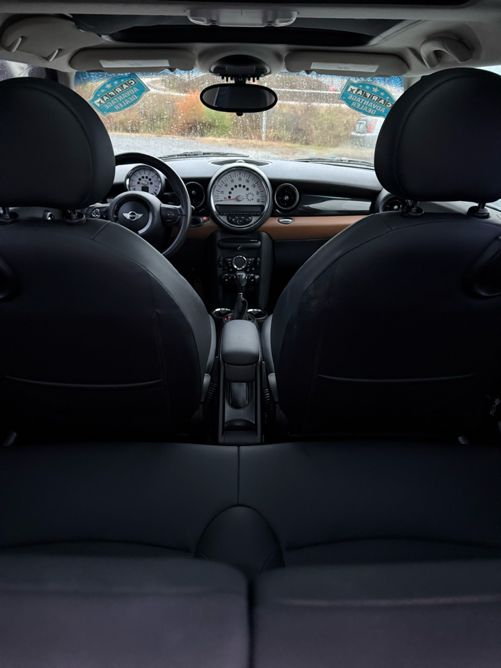 MINI Cooper Base 2011