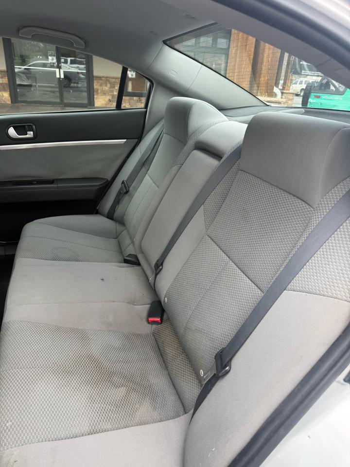 Mitsubishi Galant ES 2008