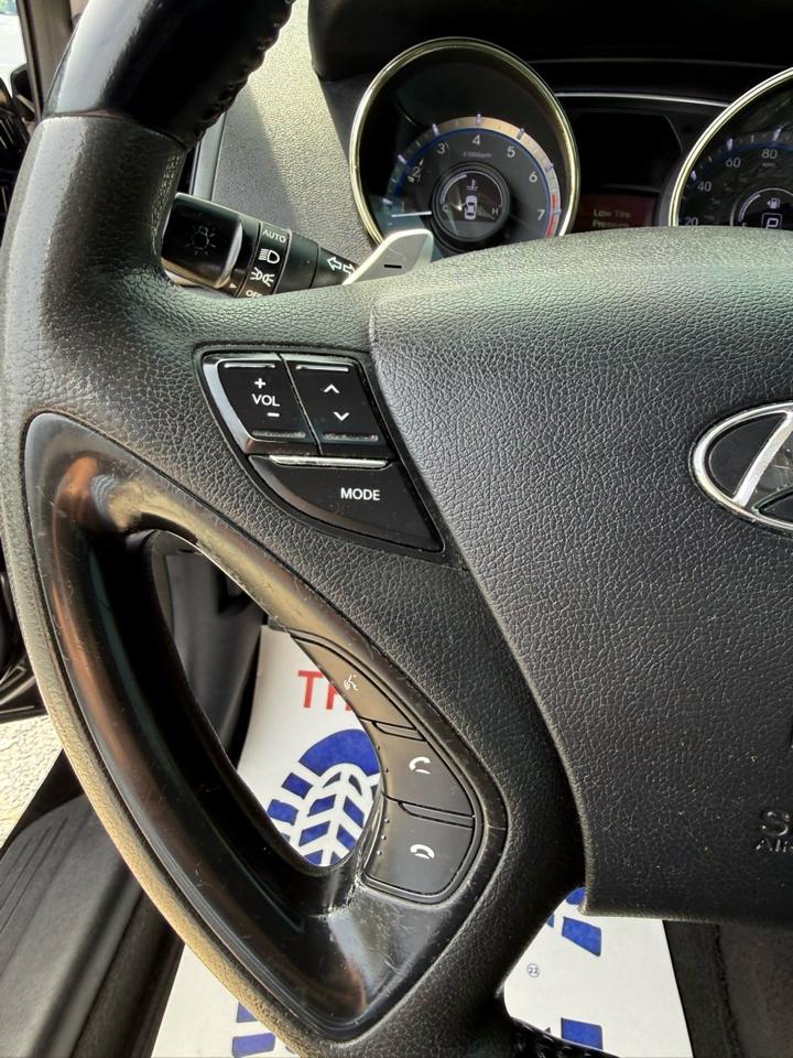 Hyundai Sonata SE Auto 2013