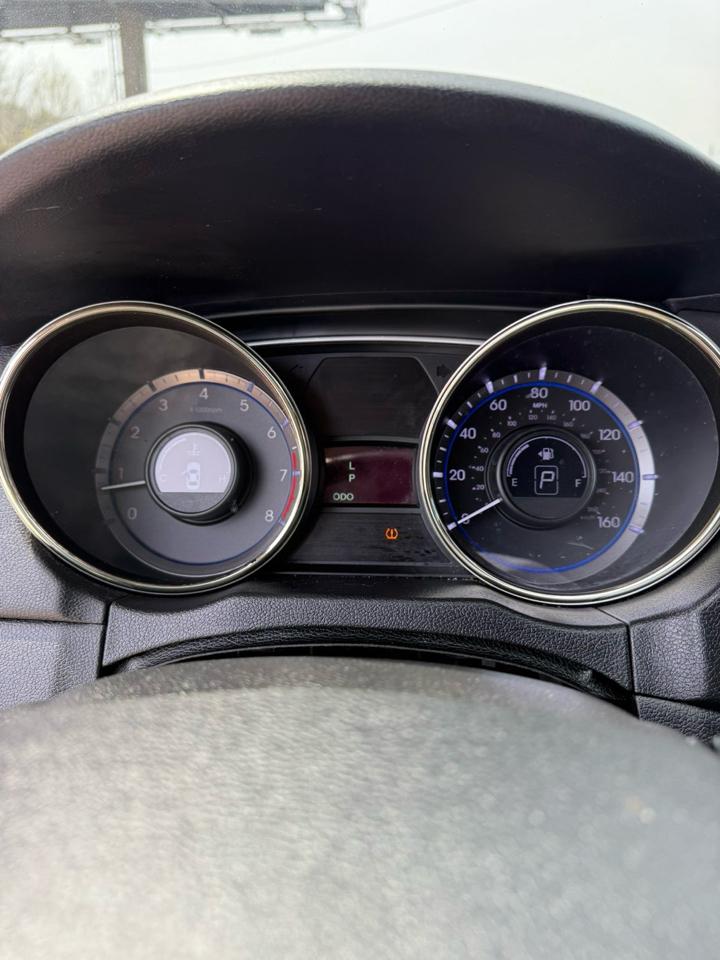 Hyundai Sonata SE Auto 2013