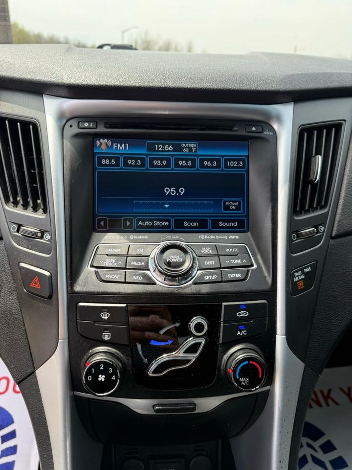 Hyundai Sonata SE Auto 2013