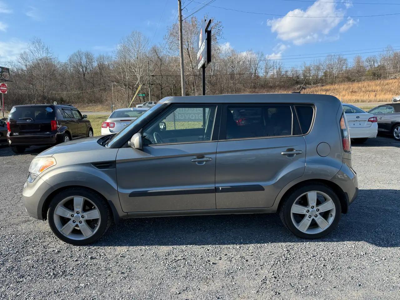 Kia Soul + 2011