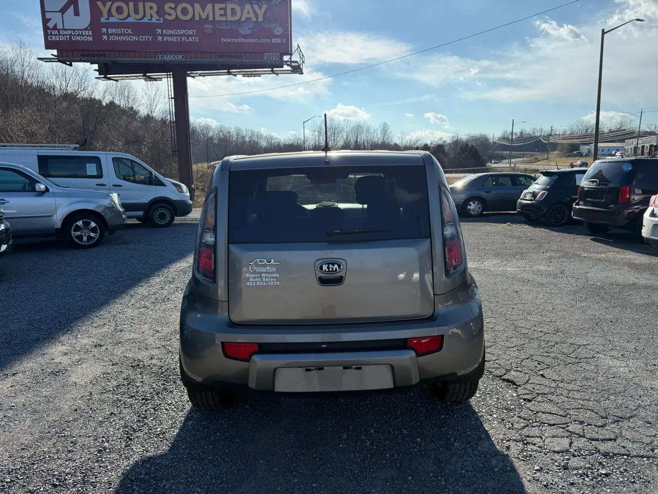 Kia Soul + 2011