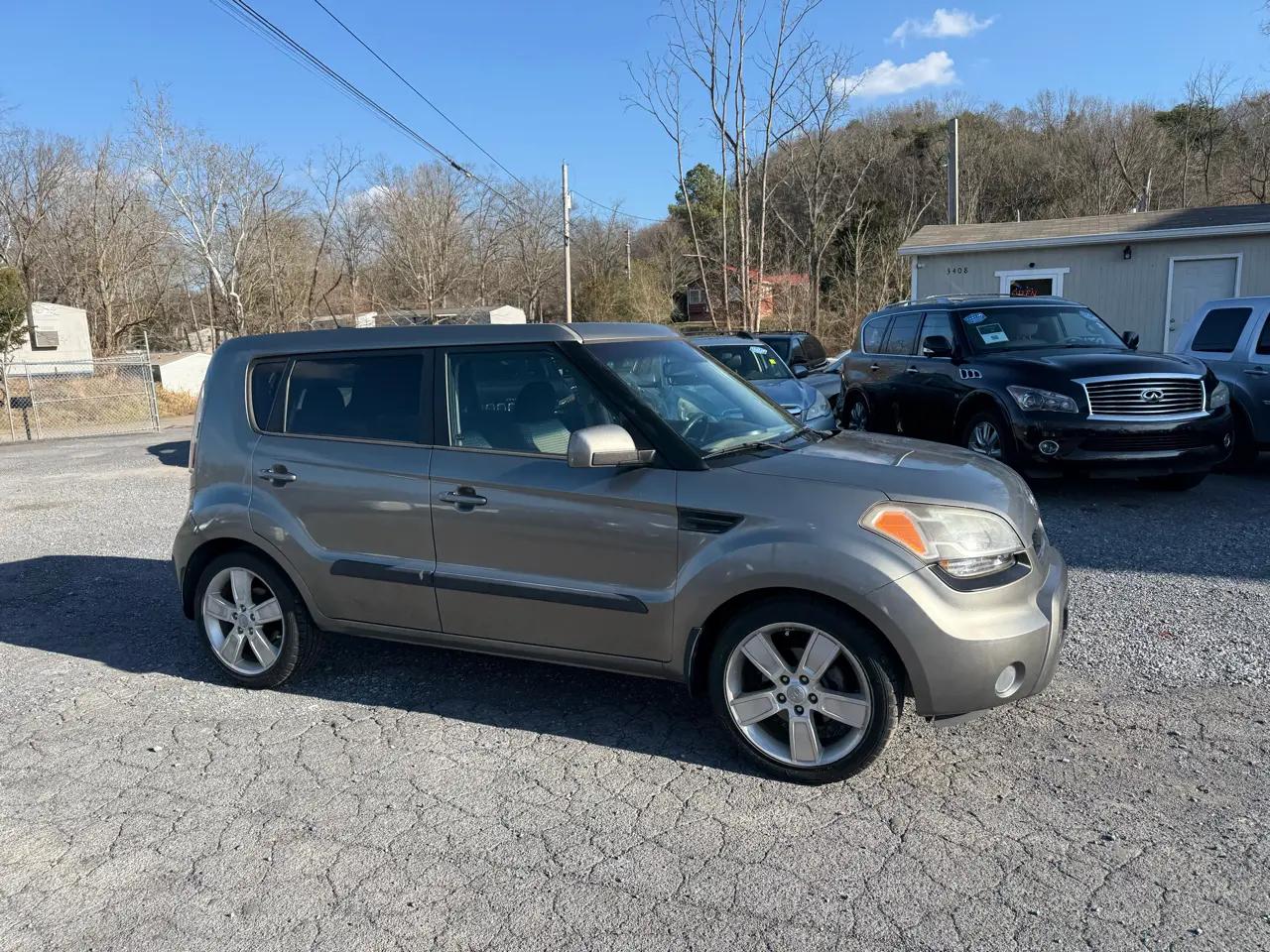 Kia Soul + 2011