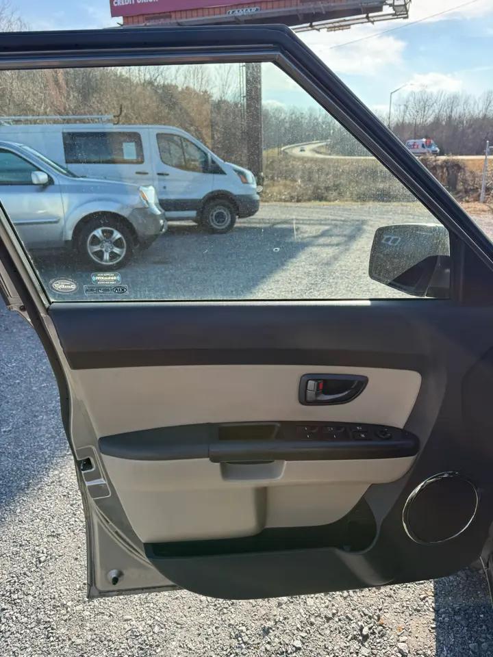Kia Soul + 2011