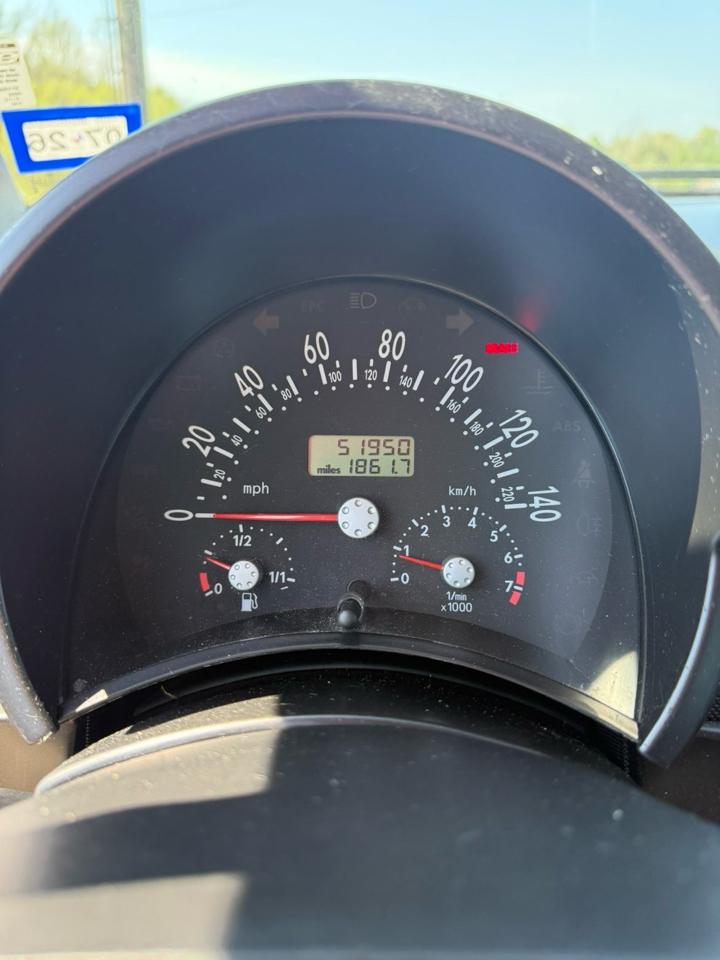 Volkswagen New Beetle GLS 2.0L 2003