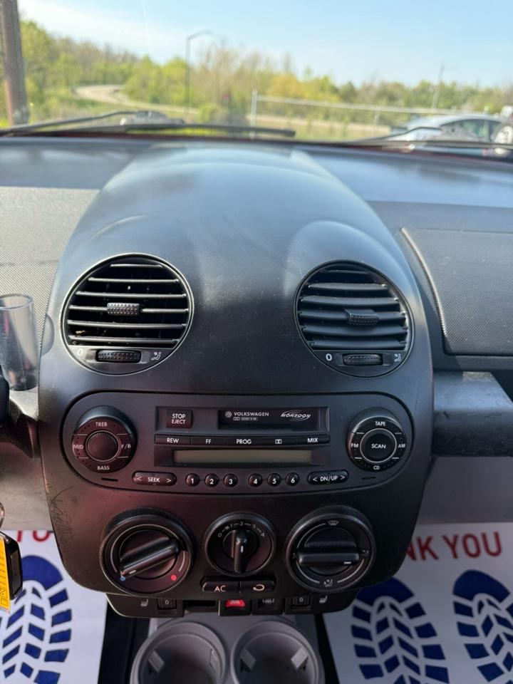 Volkswagen New Beetle GLS 2.0L 2003