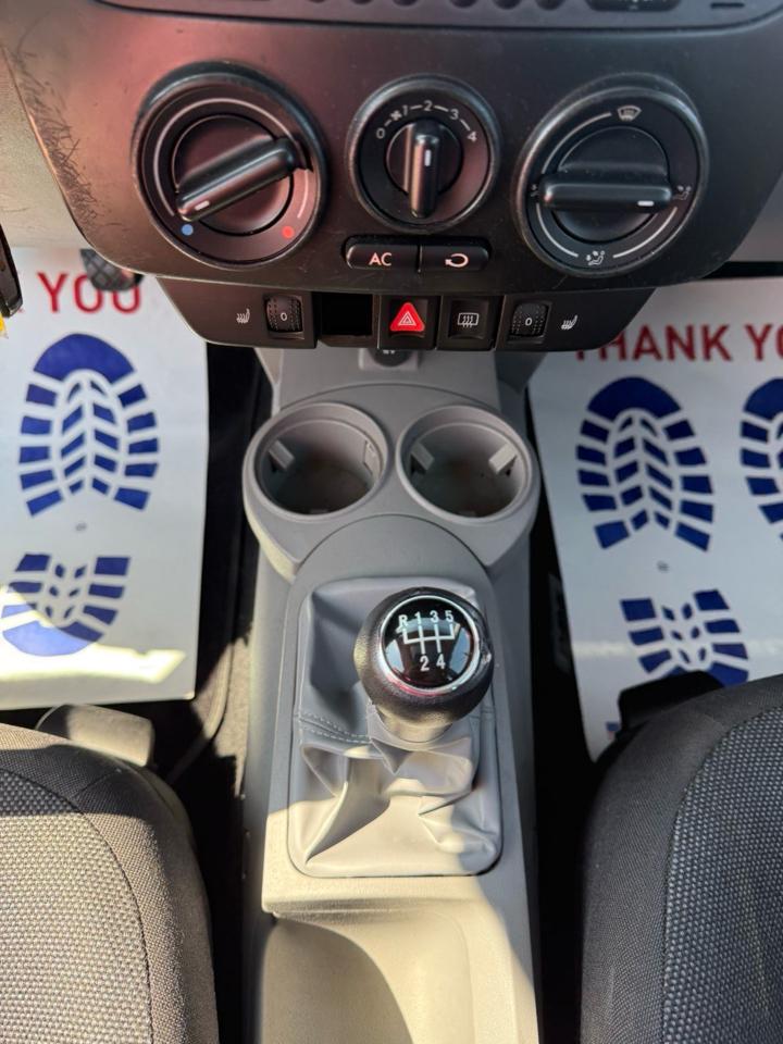 Volkswagen New Beetle GLS 2.0L 2003