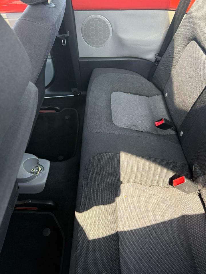 Volkswagen New Beetle GLS 2.0L 2003