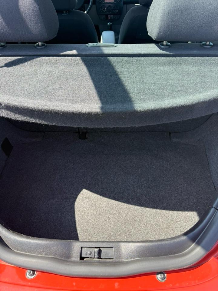 Volkswagen New Beetle GLS 2.0L 2003