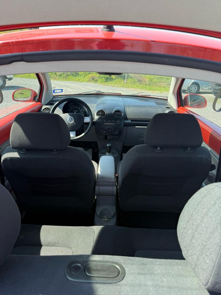 Volkswagen New Beetle GLS 2.0L 2003