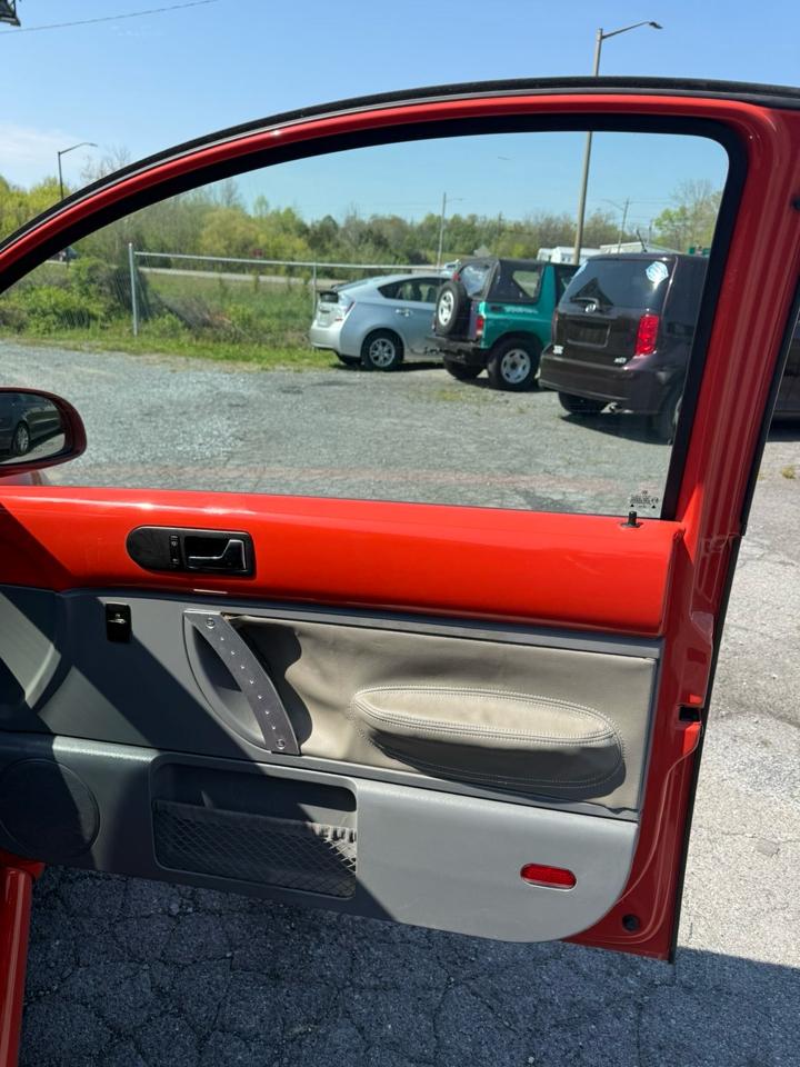 Volkswagen New Beetle GLS 2.0L 2003