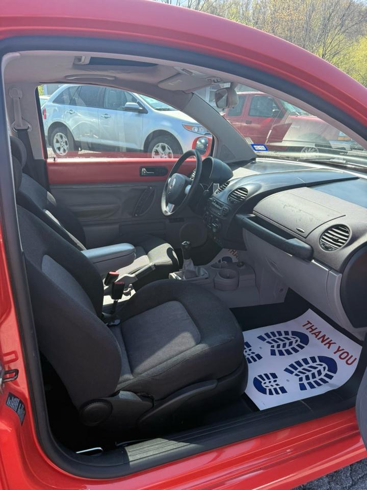 Volkswagen New Beetle GLS 2.0L 2003