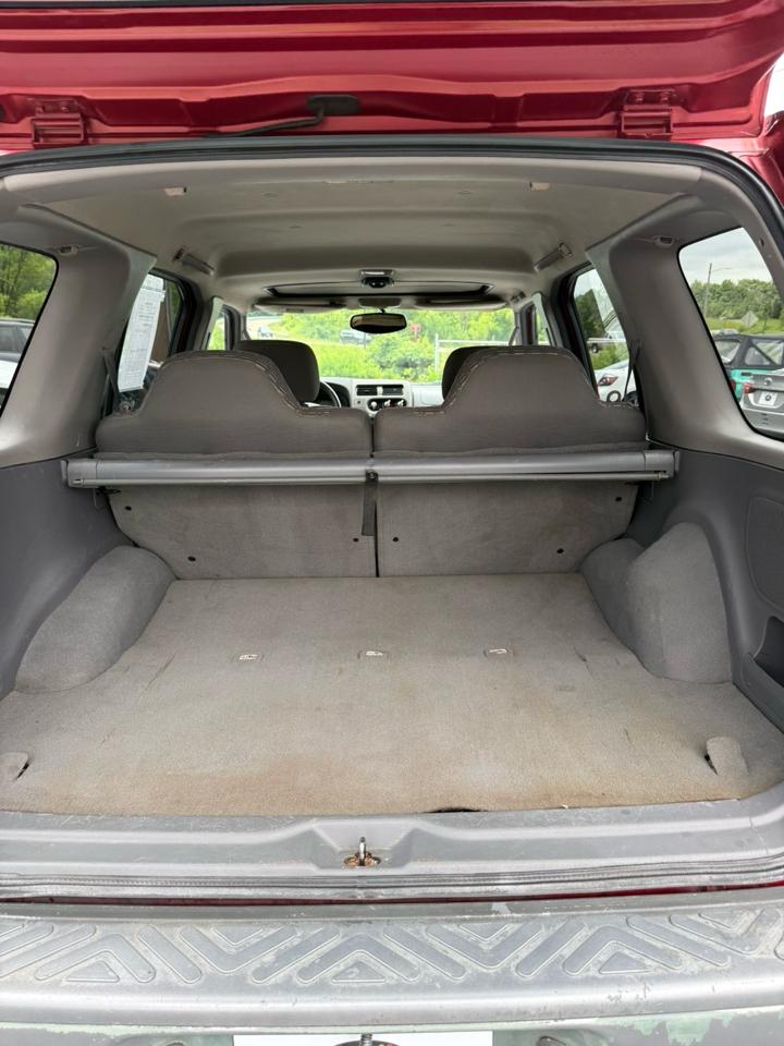 Nissan Xterra XE 2WD 2001