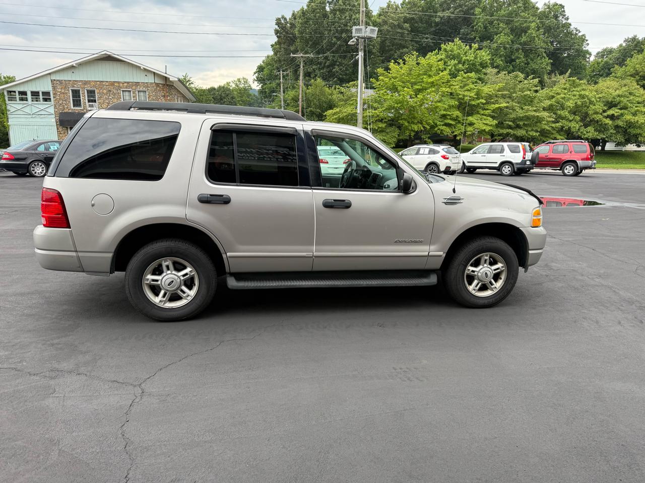 Ford Explorer XLT 4.0L 4WD 2005