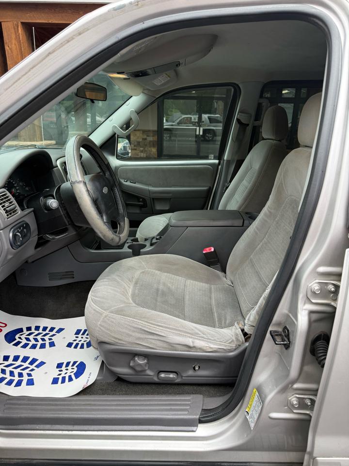 Ford Explorer XLT 4.0L 4WD 2005