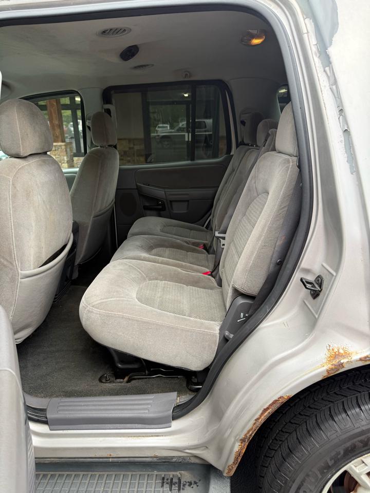 Ford Explorer XLT 4.0L 4WD 2005