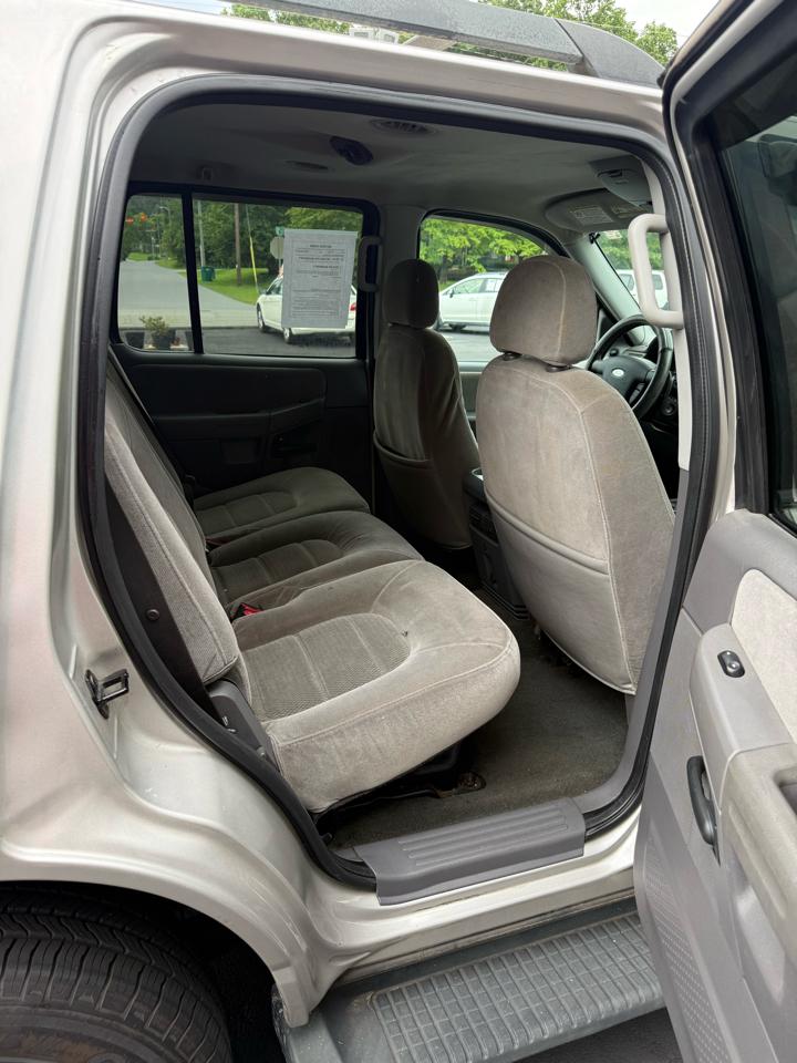 Ford Explorer XLT 4.0L 4WD 2005