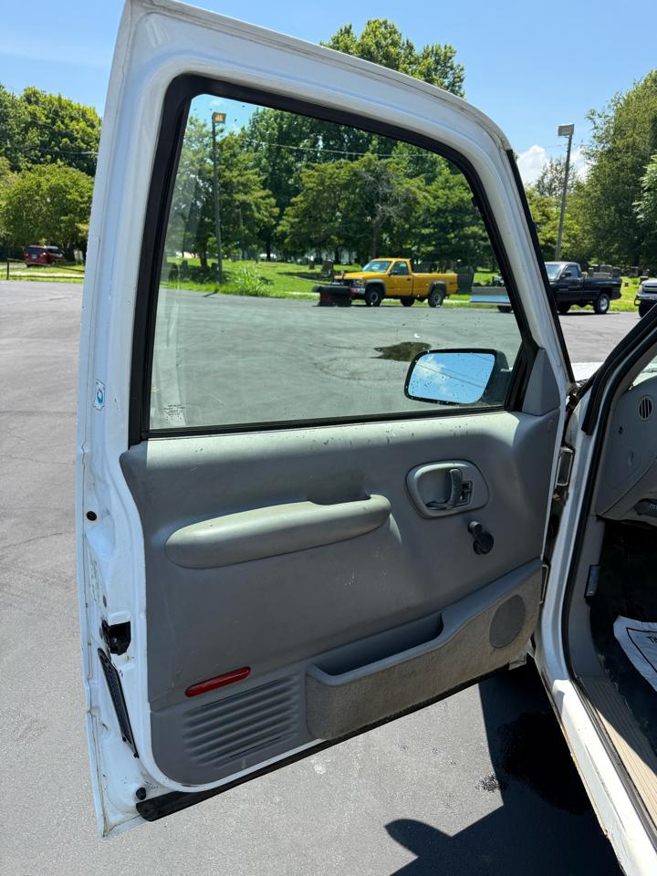 GMC Sierra C/K 1500 Special Reg. Cab 8-ft. Bed 2WD 1997