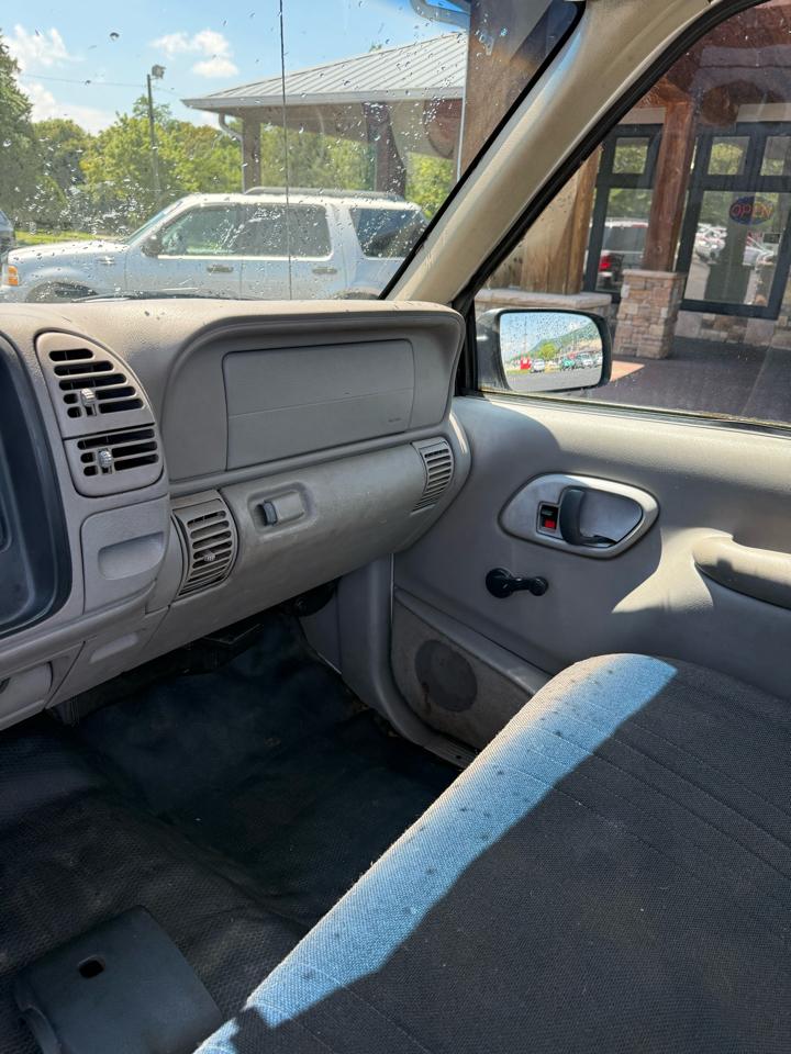 GMC Sierra C/K 1500 Special Reg. Cab 8-ft. Bed 2WD 1997