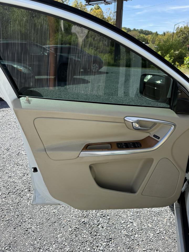 Volvo XC60 T6 Drive-E Platinum FWD 2015