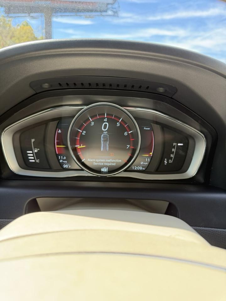 Volvo XC60 T6 Drive-E Platinum FWD 2015