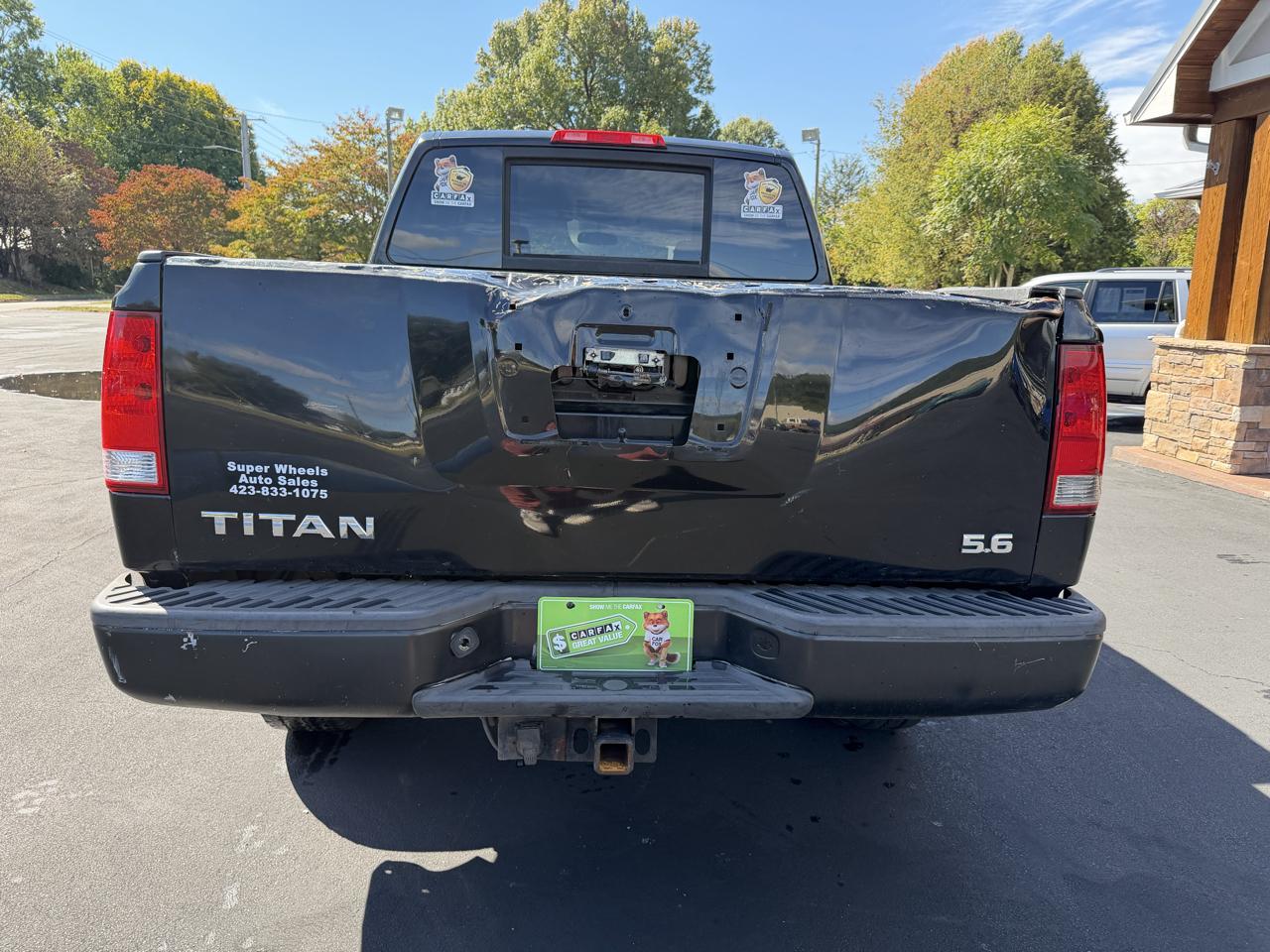 Nissan Titan XE Crew Cab 4WD SWB 2009