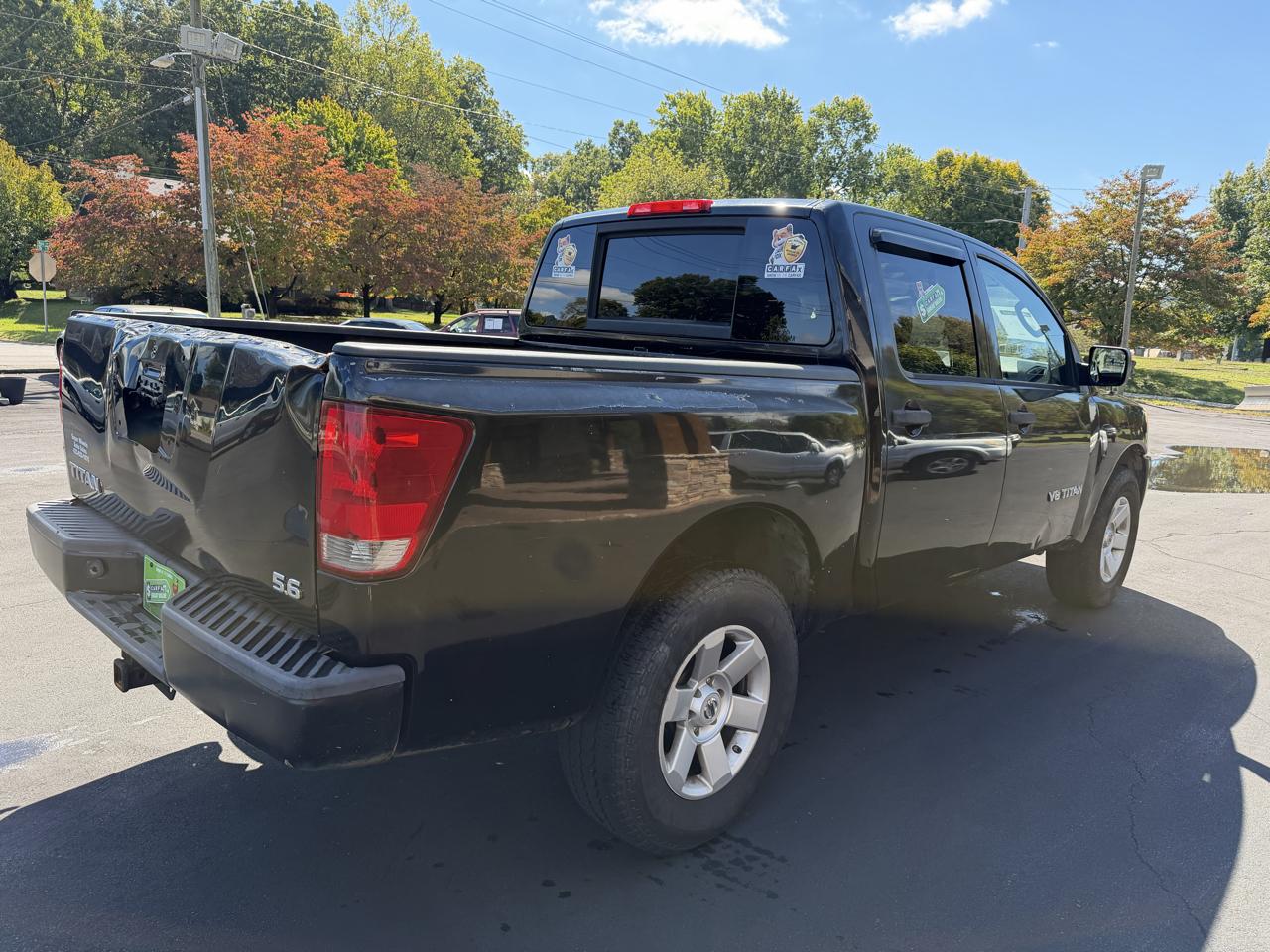Nissan Titan XE Crew Cab 4WD SWB 2009