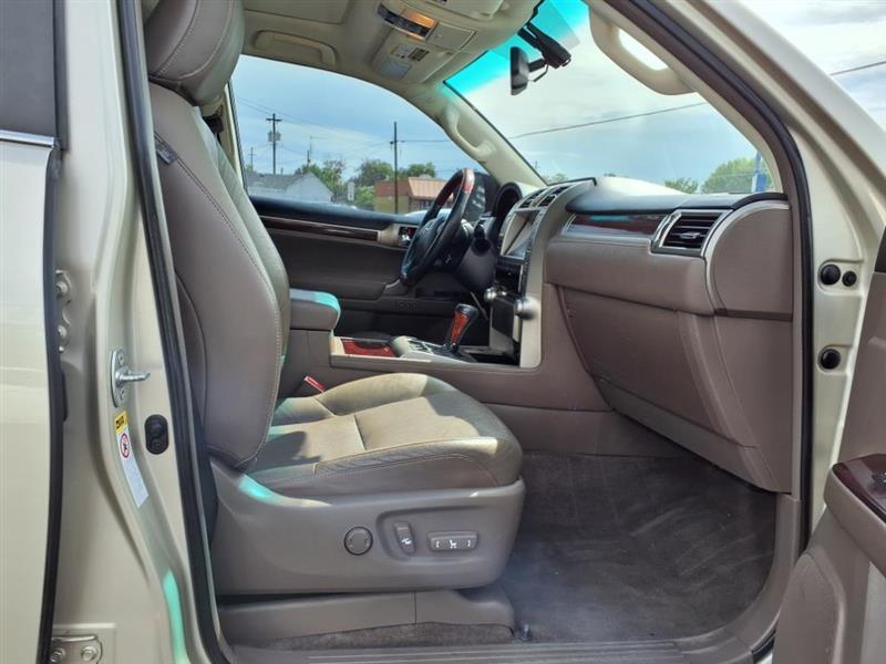 Lexus GX 460 Sport Utility 2011