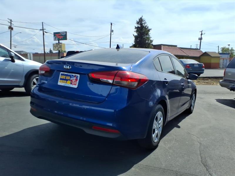 2018 Kia Forte LX S EX photo 2