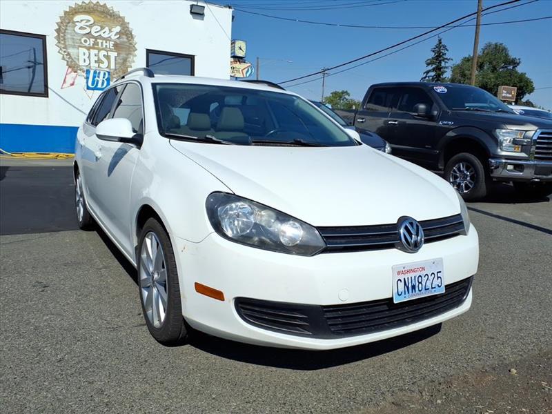 2012 Volkswagen Jetta SportWagen photo 3