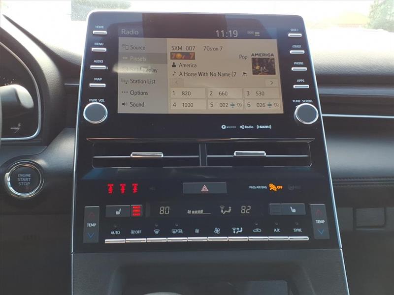 Toyota Avalon XLE 2022