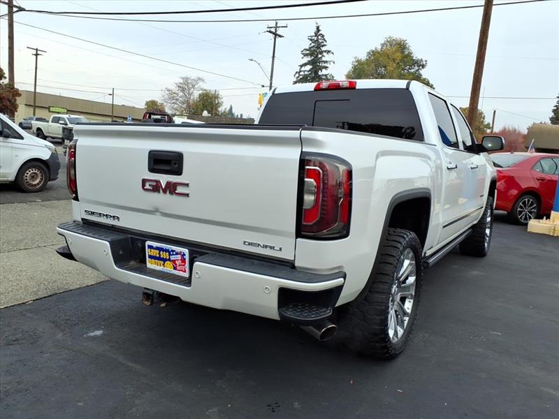 GMC Sierra 1500 Denali Crew Cab Long Box 4WD 2018