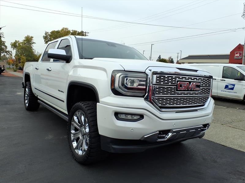 GMC Sierra 1500 Denali Crew Cab Long Box 4WD 2018